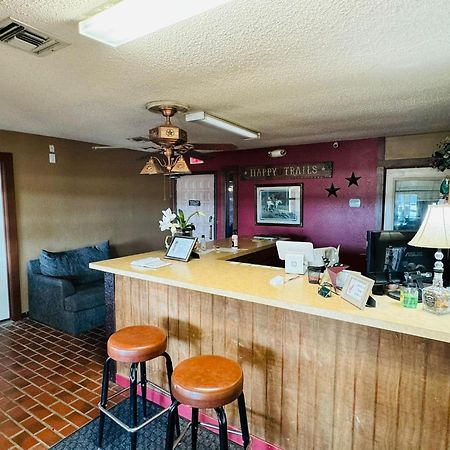 Four Horsemen Motel Pilot Point Extérieur photo